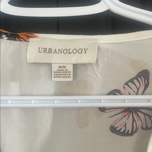 Chic Butterfly Print Blouse - Cream - Picture 3 of 8